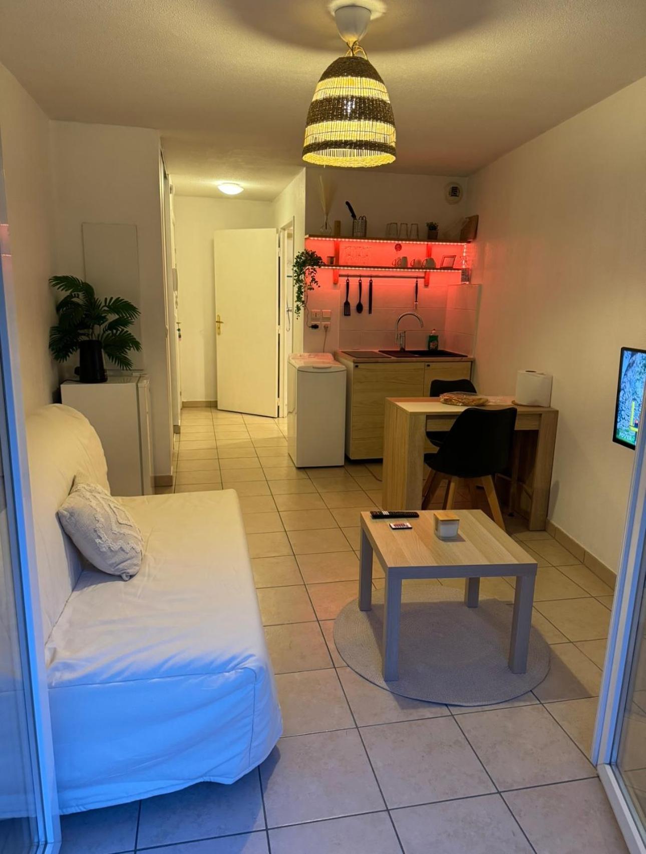 Studio Confortable Avec Vue Nice Dış mekan fotoğraf