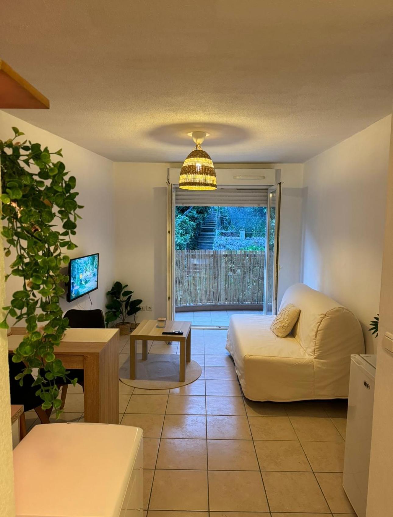 Studio Confortable Avec Vue Nice Dış mekan fotoğraf
